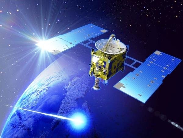 Кадр из видеофильма о путешествии японского спутника